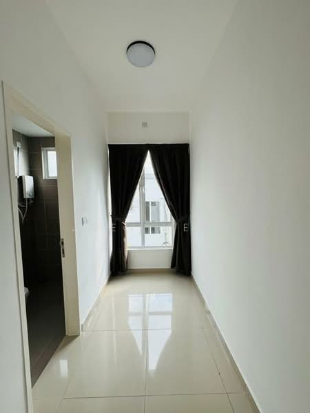 2-storey Terraced House for Rent in Bandar Sri Sendayan (Negeri Sembilan) - Joey Heng - Corridor - PropertyGuru.com.my