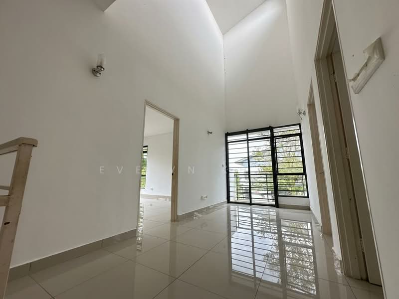 2-storey Terraced House for Sale in Rawang (Selangor) - Evelyn Khoo - Hallway - PropertyGuru.com.my