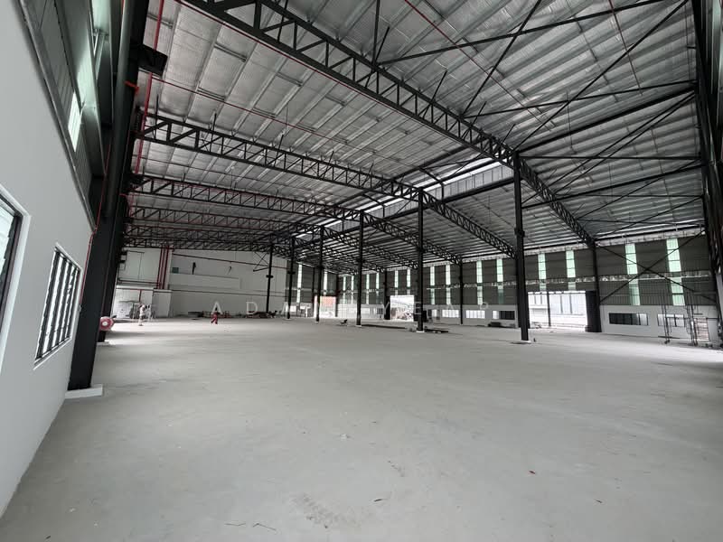 Detached Factory for Rent in Eco Business Park V (Puncak Alam) - Adam Yeap - Interior - PropertyGuru.com.my