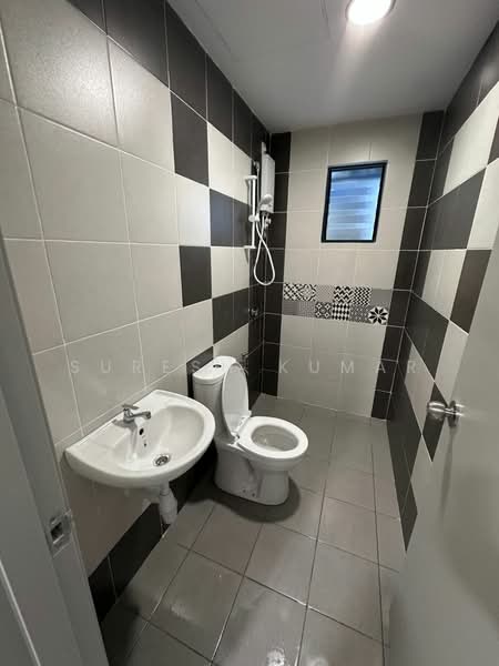 Residensi Emas untuk Untuk Disewa - RM 1,800 /bulan, Mac 2026 - Bathroom - PropertyGuru.com.my