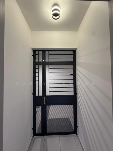 Residensi Emas untuk Untuk Disewa - RM 1,800 /bulan, Mac 2026 - Entrance - PropertyGuru.com.my