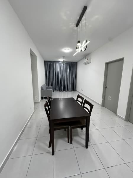 Residensi Emas untuk Untuk Disewa - RM 1,800 /bulan, Mac 2026 - Dining Room - PropertyGuru.com.my