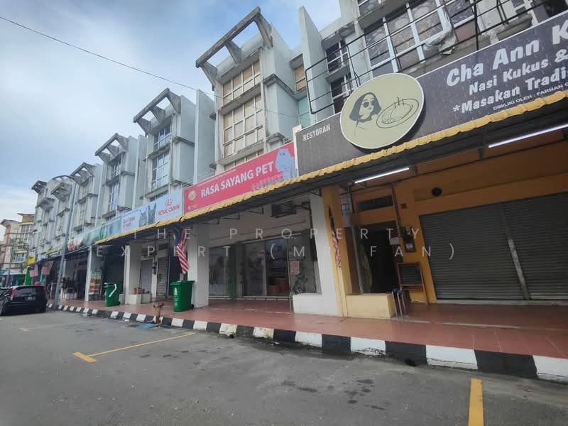 Shop for Sale in Banting (Selangor) - The Property Expert (Mr Fan) - Exterior - PropertyGuru.com.my