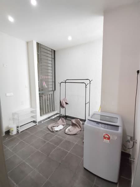 G Residence @ Johor Bahru untuk Untuk Disewa - RM 2,900 /bulan, Mac 2026 - Balcony - PropertyGuru.com.my