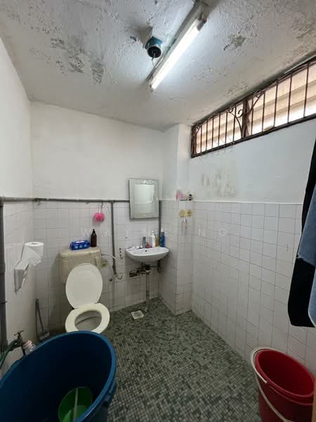 Taman Pelangi Tamans Pelangis untuk Untuk Dijual - RM 920,000, Feb 2026 - Bathroom - PropertyGuru.com.my