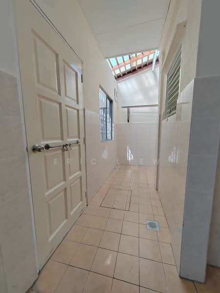 2-storey Terraced House for Sale in Taman Sutera (Kajang) - Eric Liew - Corridor - PropertyGuru.com.my
