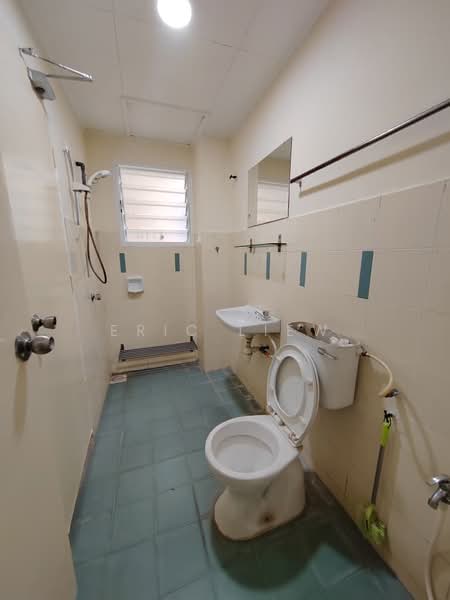 2-storey Terraced House for Sale in Taman Sutera (Kajang) - Eric Liew - Bathroom - PropertyGuru.com.my