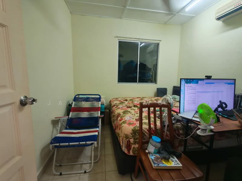 Bungalow for Sale in Bandar Kinrara (Selangor) - Jacksley Wong - Bedroom - PropertyGuru.com.my