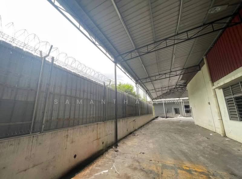 Desa Plentong Industrial Park untuk Untuk Disewa - RM 16,000 /bulan, Mac 2026 - Exterior - PropertyGuru.com.my