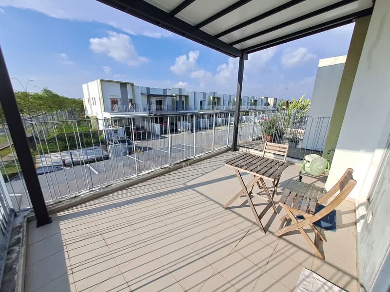Terraced House for Sale in Cyberjaya (Selangor) - Sa'a Nordin - Balcony - PropertyGuru.com.my
