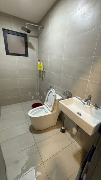 Service Residence for Rent at KR7 Residences - Suresh Kumar - Bathroom - PropertyGuru.com.my