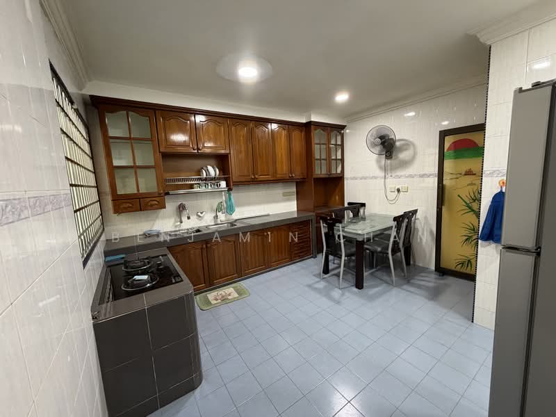 Perma Perma Permas untuk Untuk Disewa - RM 2,200 /bulan, Feb 2026 - Kitchen - PropertyGuru.com.my