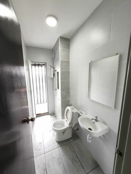 Condominium for Rent at KSL Residence 2 @ Kangkar Tebrau - Johnson Wong - Bathroom - PropertyGuru.com.my