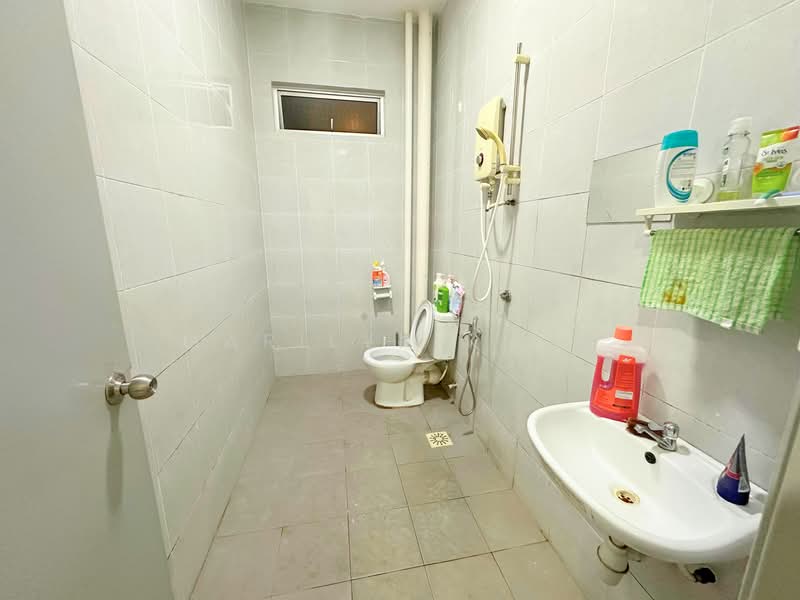 Pangsapuri Setia Impian @ Kajang untuk Untuk Dijual - RM 310,000, Mac 2026 - Bathroom - PropertyGuru.com.my