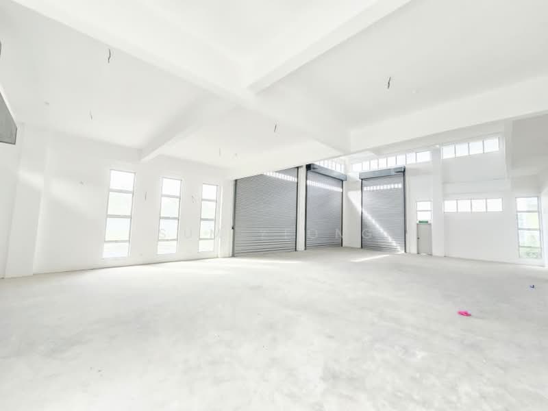 Semi-D Factory for Sale in Perdana Industrial Park (Puchong) - Sum Yeong - Interior - PropertyGuru.com.my