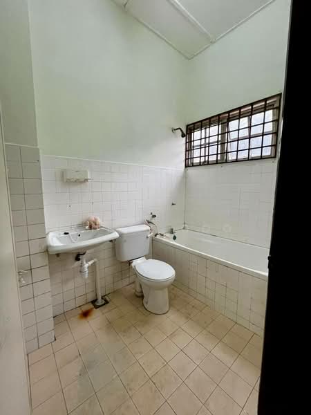 2-storey Terraced House for Sale in Taman Skudai Baru (Skudai) - Aiden Goo - Bathroom - PropertyGuru.com.my