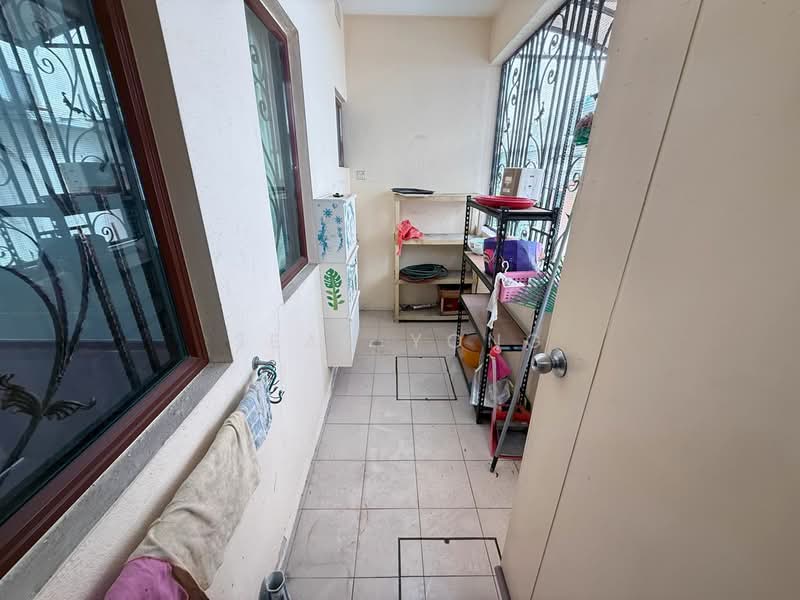 Rumah Teres 3 Tingkat untuk Dijual di Selayang (Selangor) - Sean Yong - Balcony - PropertyGuru.com.my