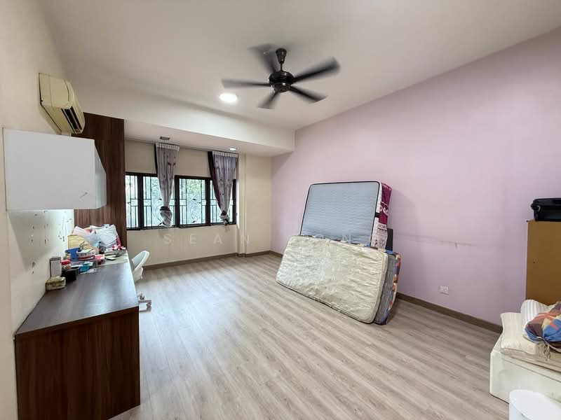 Rumah Teres 3 Tingkat untuk Dijual di Selayang (Selangor) - Sean Yong - Bedroom - PropertyGuru.com.my