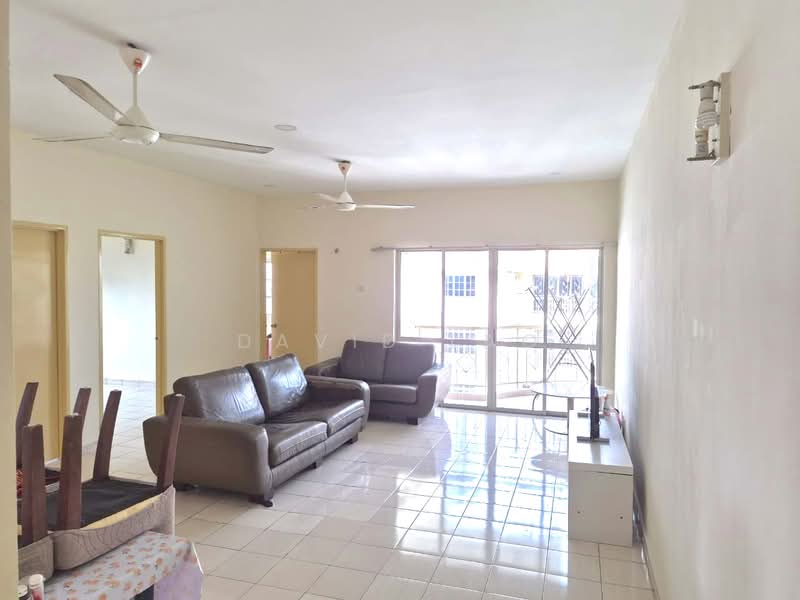 Zamrud Apartment untuk Untuk Disewa - RM 1,600 /bulan, Mac 2026 - Living Room - PropertyGuru.com.my