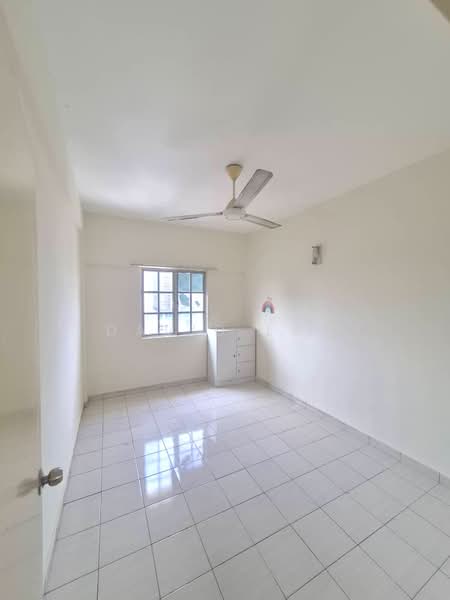 Zamrud Apartment untuk Untuk Disewa - RM 1,600 /bulan, Mac 2026 - Interior - PropertyGuru.com.my