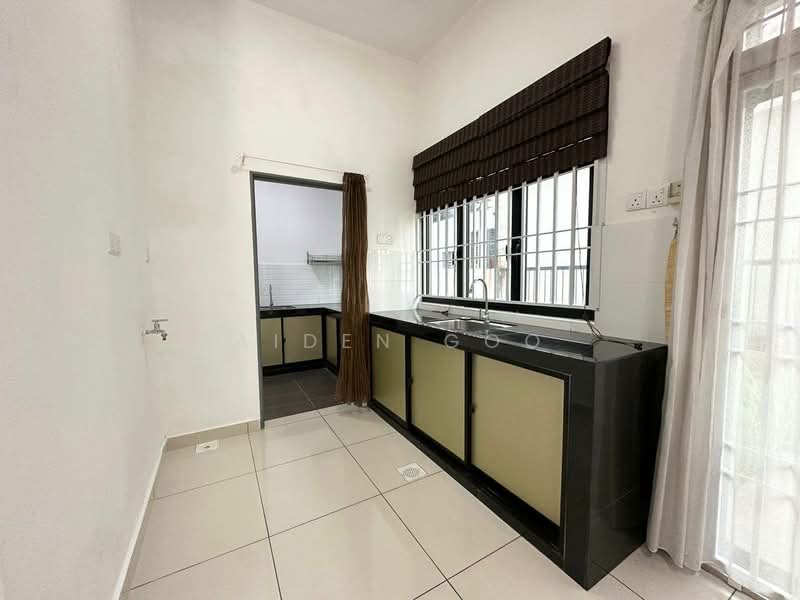 Opal @ Taman Mutiara Mas untuk Untuk Dijual - RM 1,080,000, Feb 2026 - Kitchen - PropertyGuru.com.my