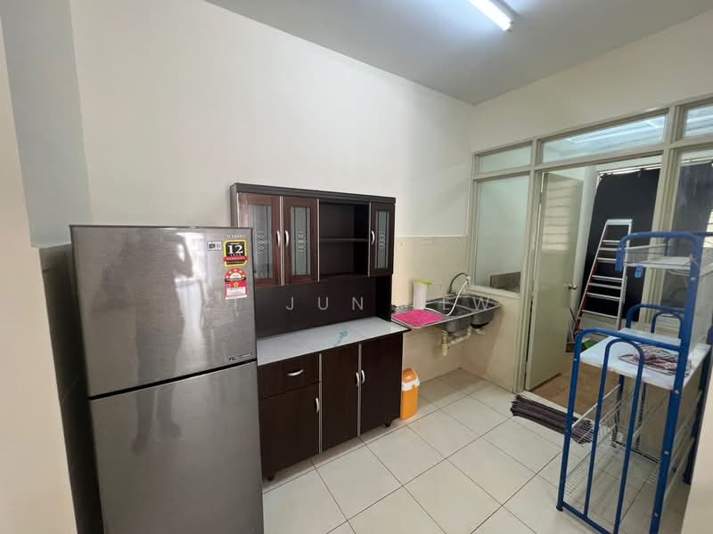 Condominium for Sale at Platinum Lake PV 13 - Zi Jun Lew - Kitchen - PropertyGuru.com.my