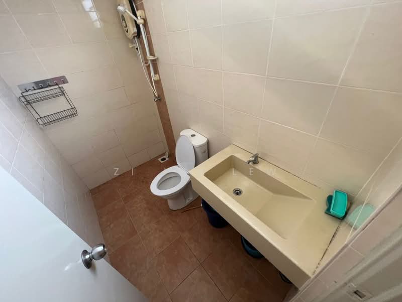 Condominium for Sale at Platinum Lake PV 13 - Zi Jun Lew - PropertyGuru.com.my