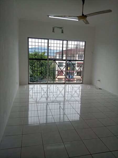Flat for Sale at Desa Putra - Yubi Leong - Living Room - PropertyGuru.com.my