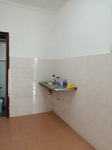 Flat for Sale at Desa Putra - Yubi Leong - PropertyGuru.com.my