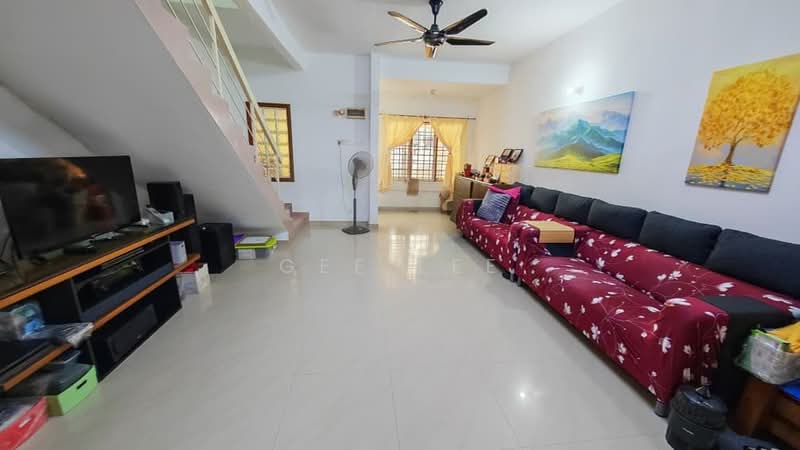 2-storey Terraced House for Sale in Taman Sri Rampai (Wangsa Maju) - GEE Lee - Living Room - PropertyGuru.com.my