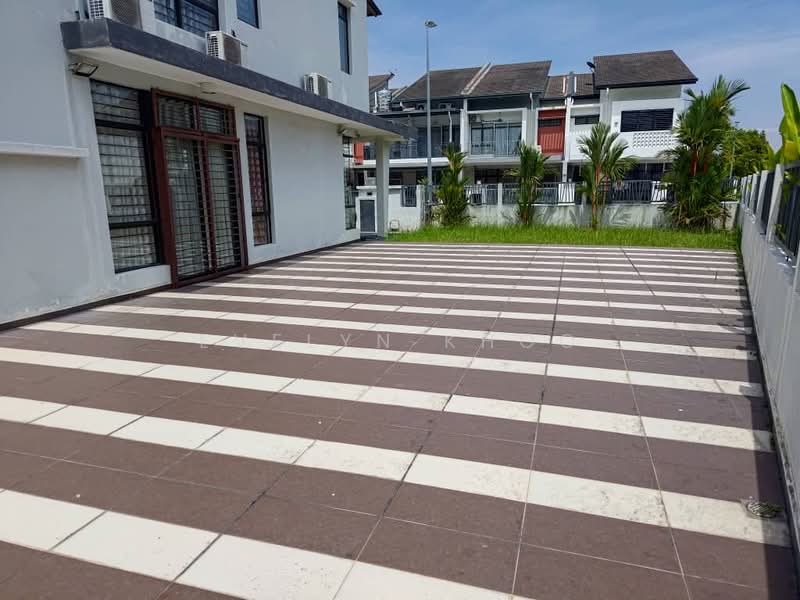 2-storey Terraced House for Sale in Rawang (Selangor) - Evelyn Khoo - Side Land - PropertyGuru.com.my