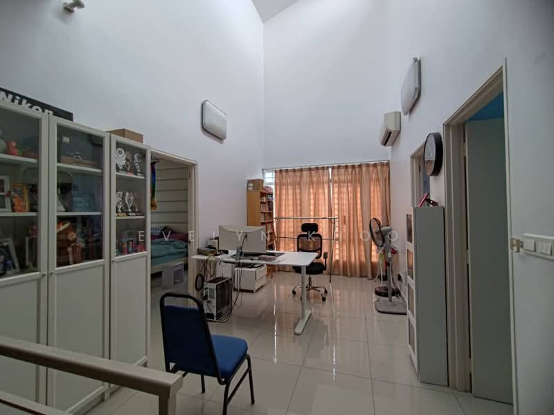 2-storey Terraced House for Sale in Rawang (Selangor) - Evelyn Khoo - Hallway - PropertyGuru.com.my
