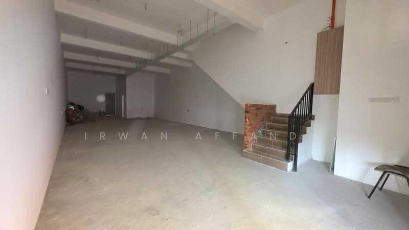 Kedai / Pejabat untuk Disewa di Bandar Saujana Putra (Tanjong Duabelas) - Irwan Affandi - Interior - PropertyGuru.com.my