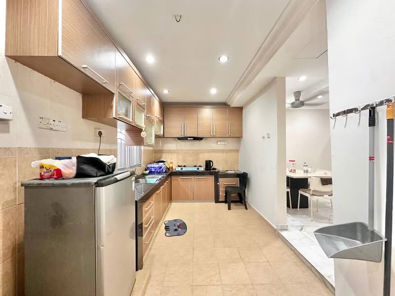 2-storey Terraced House for Sale in Saujana (Selangor) - Nana Cheah - Kitchen - PropertyGuru.com.my