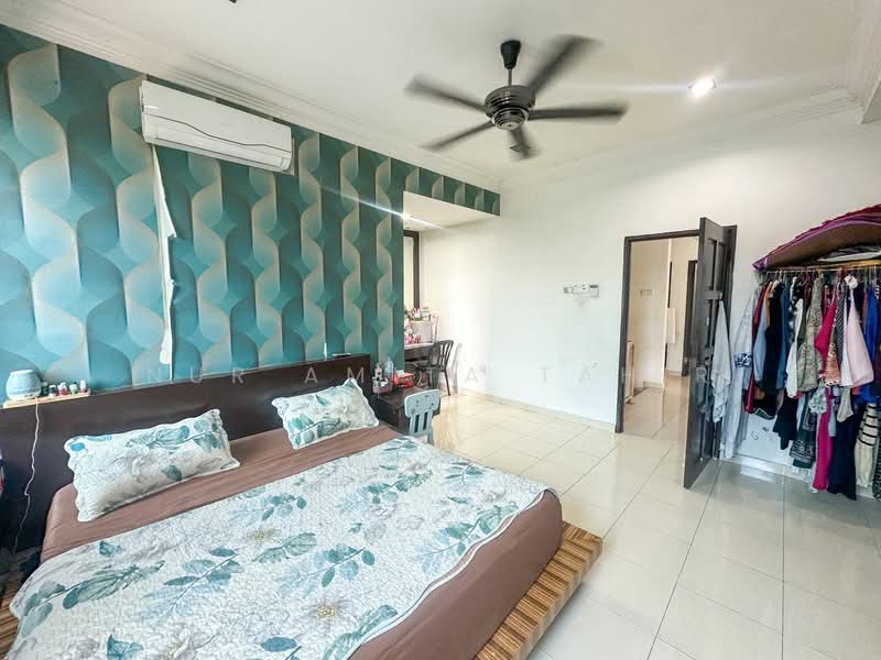 Seksyen 23 untuk Untuk Dijual - RM 1,250,000, Mac 2026 - Bedroom - PropertyGuru.com.my