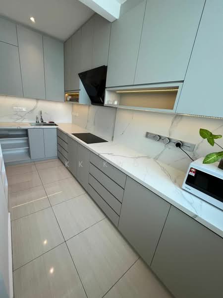 Queens Residences Q1 @ Queens Waterfront untuk Untuk Disewa - RM 6,800 /bulan, Feb 2026 - Kitchen - PropertyGuru.com.my
