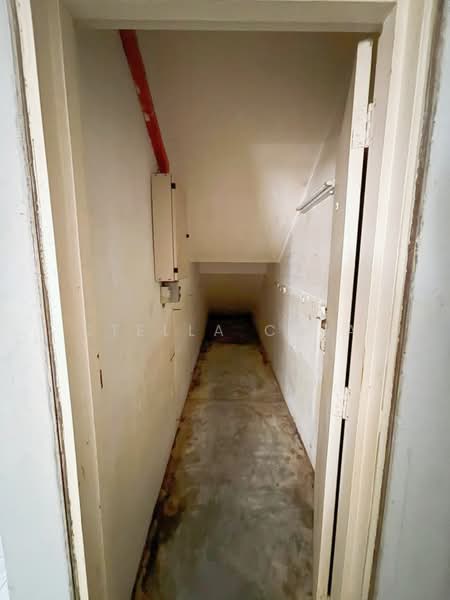 Shop / Office for Rent in Taman Pelangi (Johor Bahru) - Stella Chia - Corridor - PropertyGuru.com.my