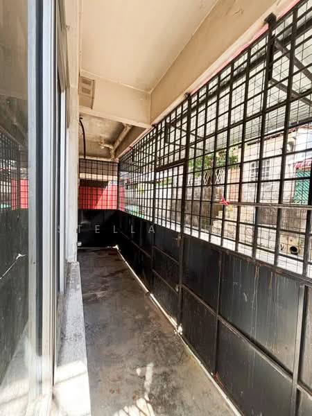 Shop / Office for Rent in Taman Pelangi (Johor Bahru) - Stella Chia - Exterior - PropertyGuru.com.my