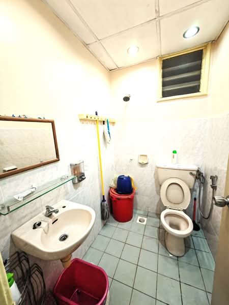 Green Acre untuk Untuk Disewa - RM 1,500 /bulan, Feb 2026 - Bathroom - PropertyGuru.com.my