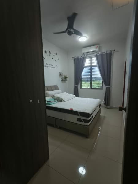 Taman Mutiara Rini untuk Untuk Disewa - RM 3,500 /bulan, Mac 2026 - Bedroom - PropertyGuru.com.my