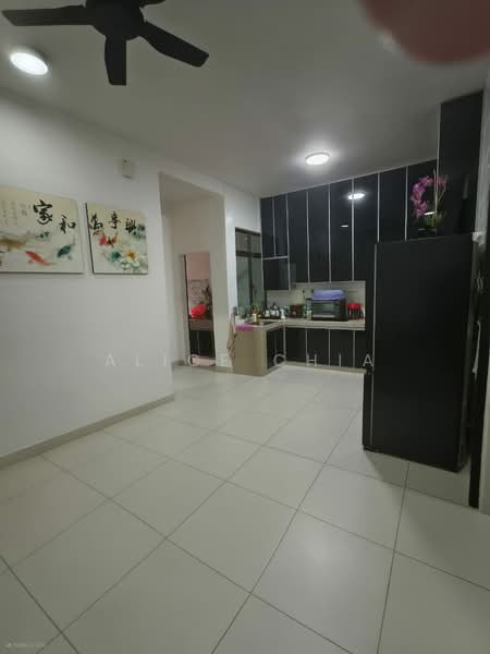 Taman Mutiara Rini untuk Untuk Disewa - RM 3,500 /bulan, Mac 2026 - Kitchen - PropertyGuru.com.my
