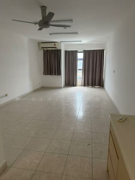 Tiara Imperio Residence untuk Untuk Dijual - RM 248,000, Feb 2026 - Living Room - PropertyGuru.com.my