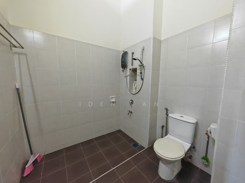 Damansara Aliff Damansaras Aliffs untuk Untuk Dijual - RM 770,000, Mac 2026 - Bathroom - PropertyGuru.com.my