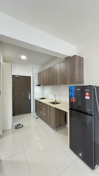 Service Residence for Sale at Country Garden Central Park - Iden Tan - Kitchen - PropertyGuru.com.my