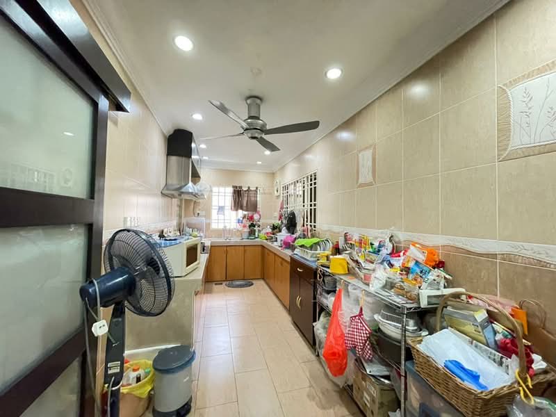 Taman Megah Kepong untuk Untuk Dijual - RM 1,450,000, Feb 2026 - Kitchen - PropertyGuru.com.my
