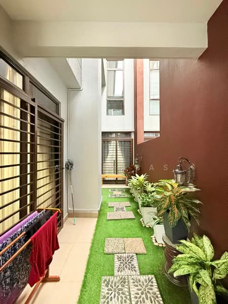 The Mulia Residences untuk Untuk Dijual - RM 1,100,000, Feb 2026 - Balcony - PropertyGuru.com.my