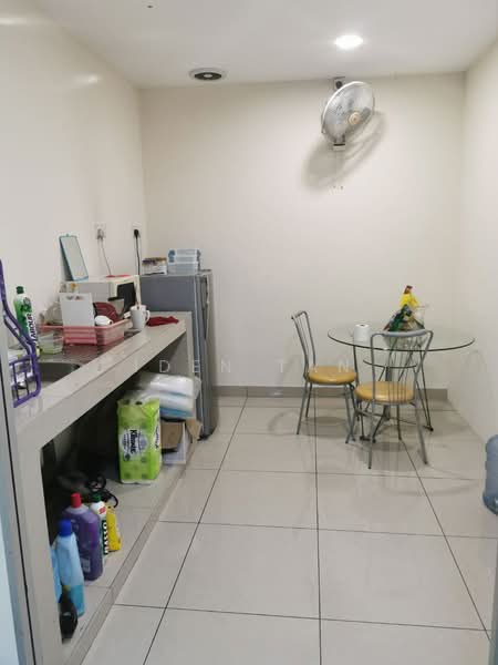 Semi-D Factory for Rent in Taman Johor (Tampoi) - Iden Tan - Kitchen - PropertyGuru.com.my