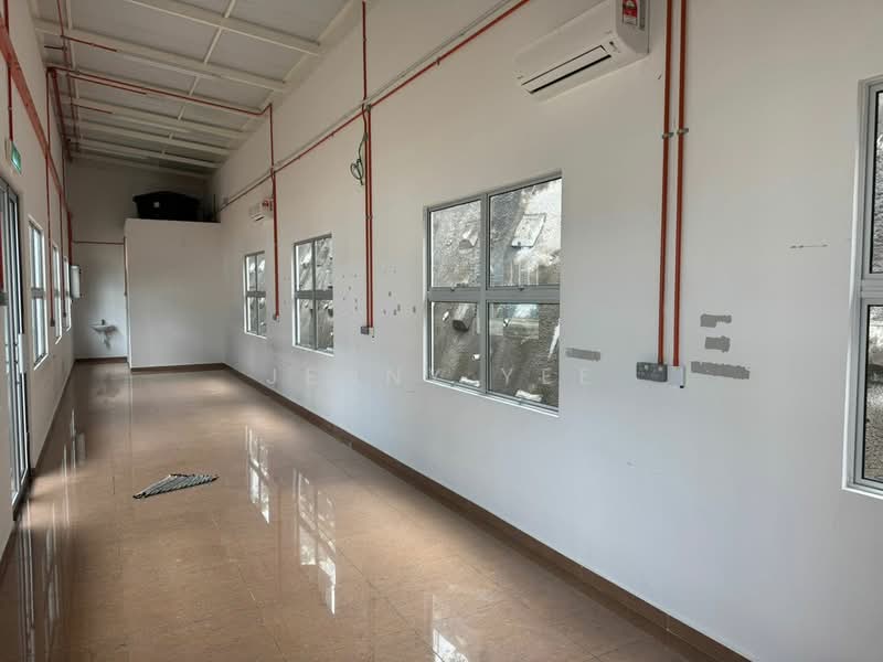 Factory for Rent in Kawasan Perindustrian Nilai (Nilai) - Jenny Yee - Interior - PropertyGuru.com.my