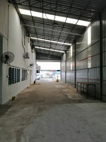 Semi-D Factory for Rent in Balakong (Selangor) - Ong K.H. - Exterior - PropertyGuru.com.my