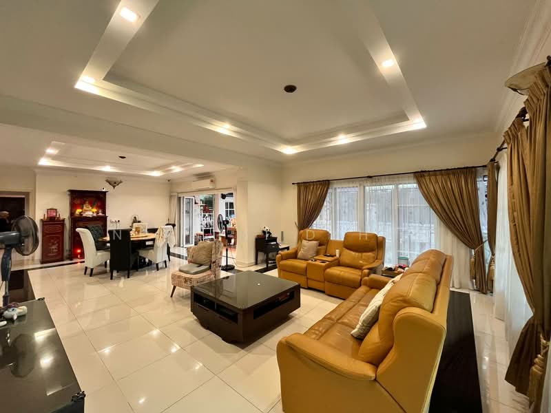 Bungalow for Sale in Cheras (Selangor) - Noraini Dahan - Living Room - PropertyGuru.com.my